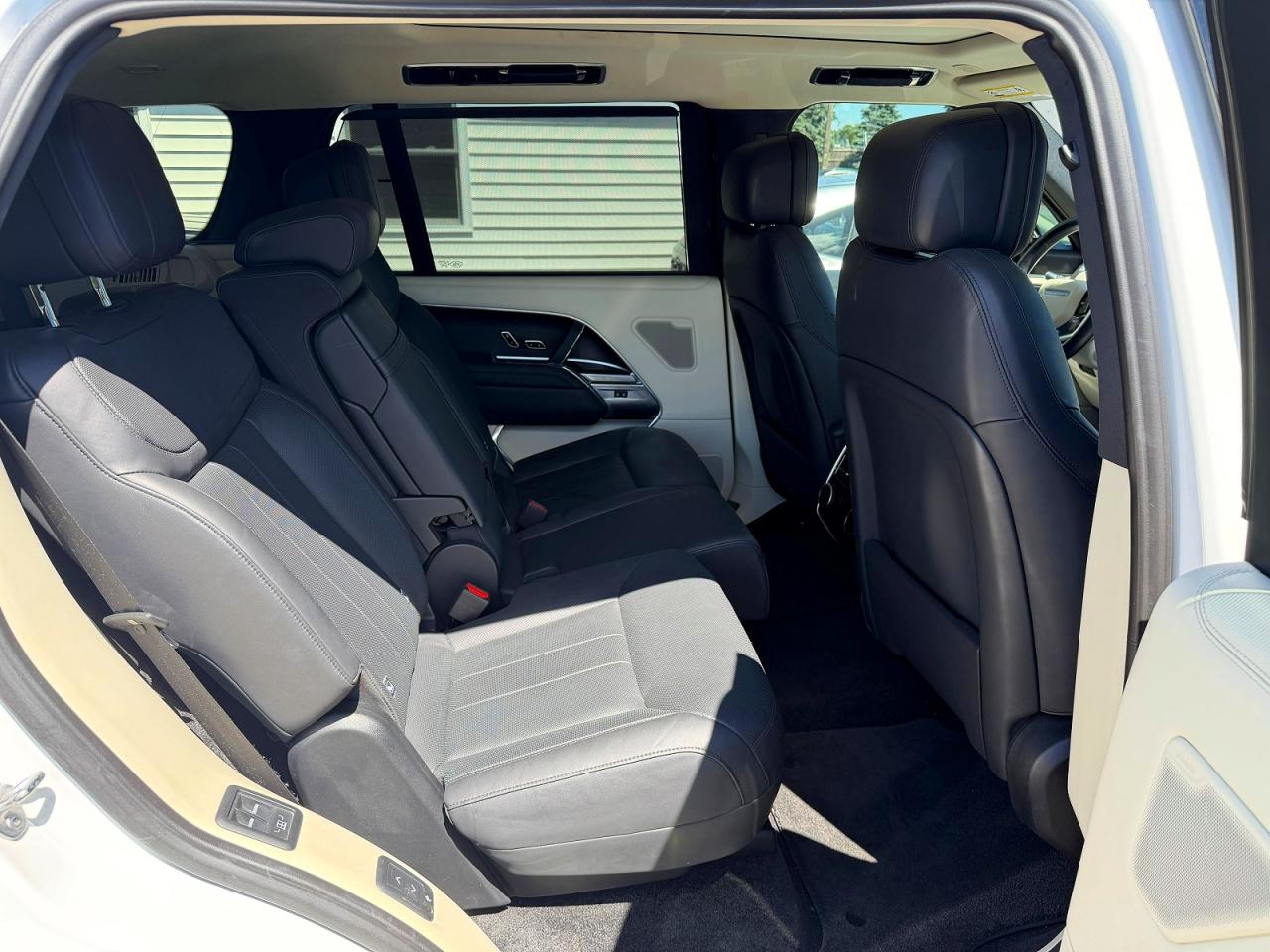 2022 Land Rover Range Rover VIN SALKPBE78NA008086 COPART salvage auction — Hail, OH - CERTIFICATE OF TITLE (P), sold $42,250 on 2026-07-08 (photo 9)