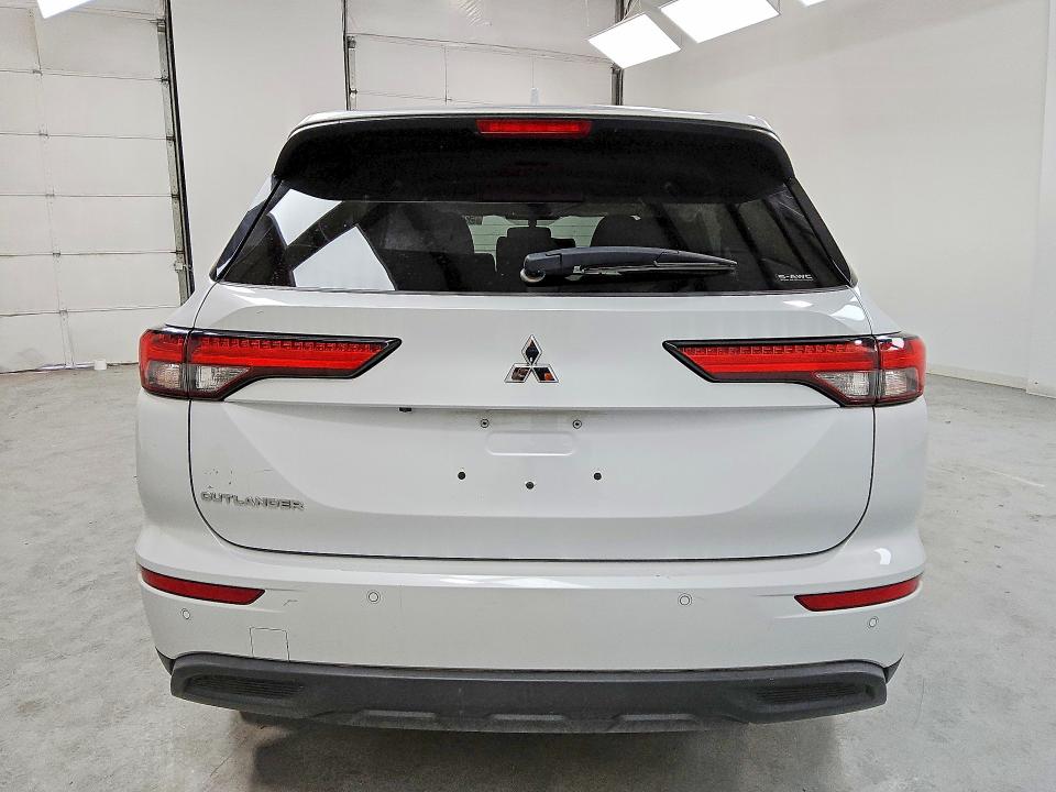 2022 Mitsubishi Outlander VIN JA4J4TA88NZ033159 COPART salvage auction — FRONT END, WV - CERTIFICATE OF TITLE, sold $5,100 on 2026-07-09 (photo 6)