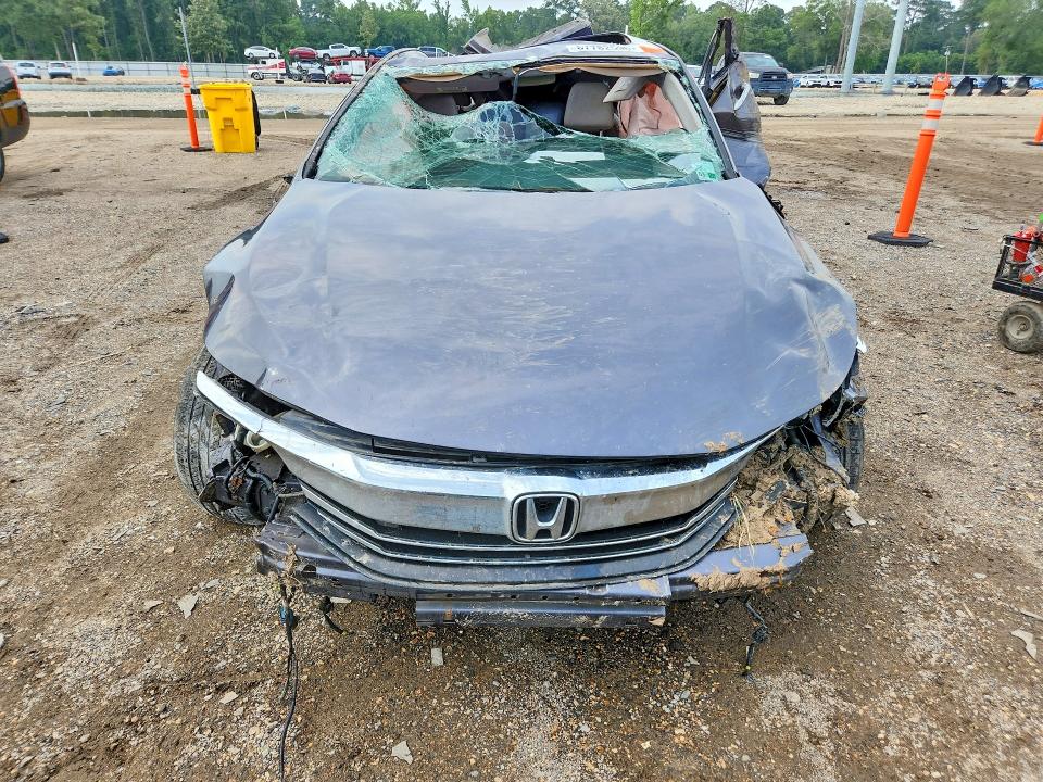 2016 Honda Accord VIN 1HGCR2F06GA024735 COPART salvage auction — ROLLOVER, La - Cert Of Title-Salvage, sold $450 on 2026-07-02 (photo 5)