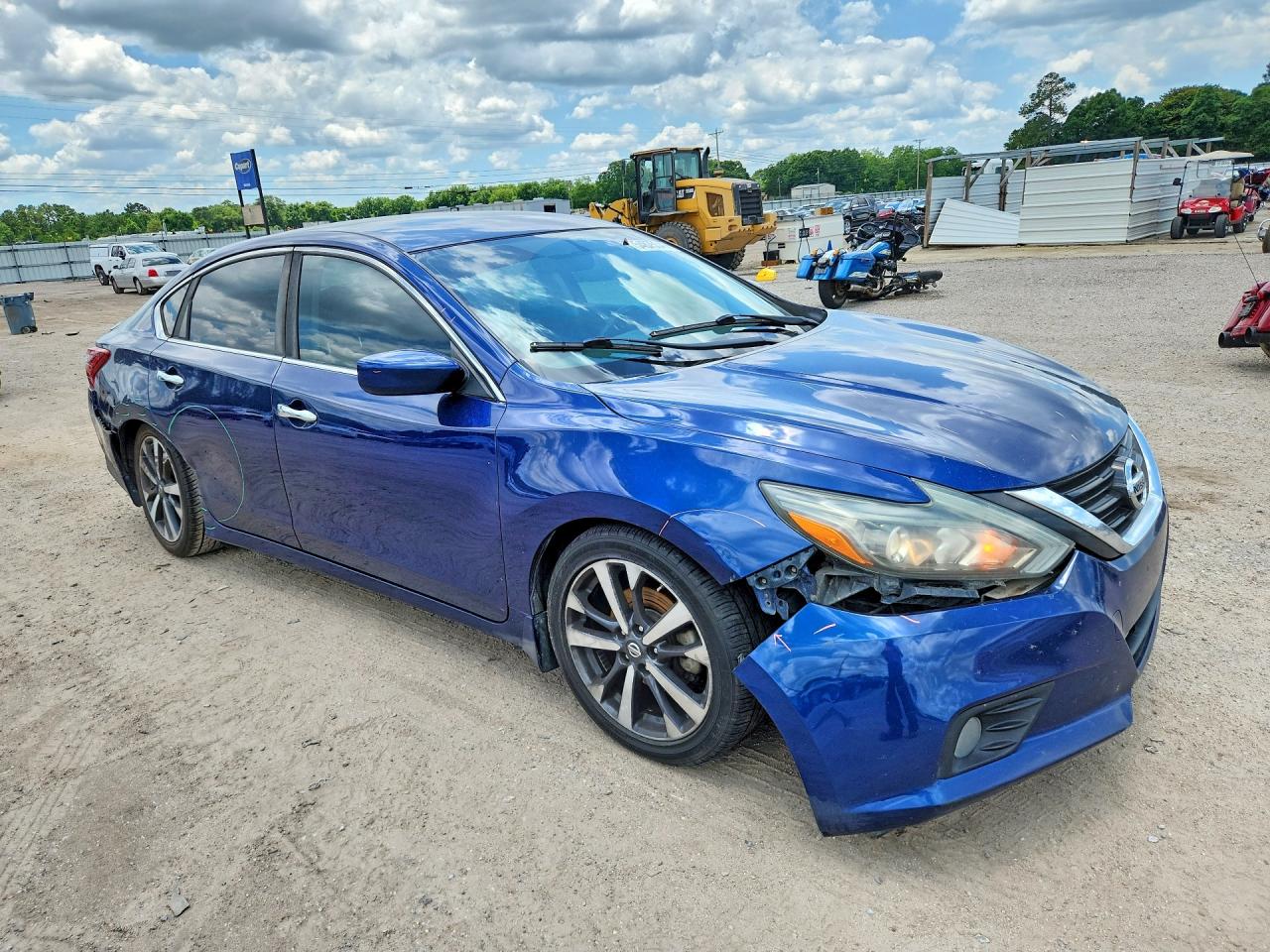 2017 Nissan Altima VIN 1N4AL3AP6HC492977 COPART salvage auction — Front End, FL - CERT OF TITLE SLVG REBUILDABLE, sold $950 on 2026-07-09 (photo 4)