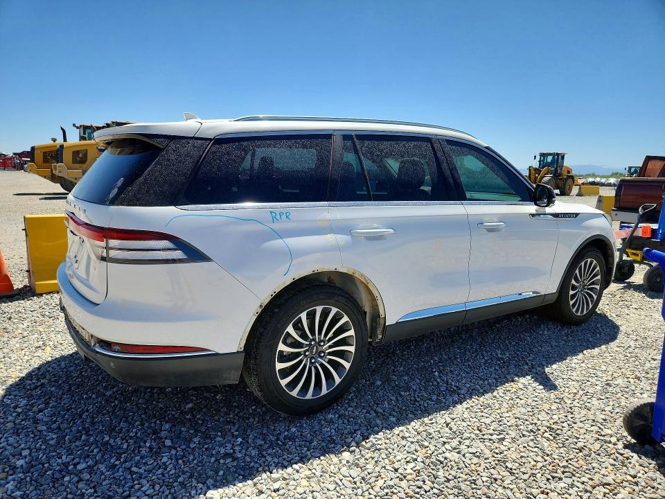 2020 Lincoln Aviator VIN 5LM5J7XC8LGL37483 COPART salvage auction — REAR END, Co - Public - Salvage Title, sold $9,100 on 2026-07-02 (photo 3)