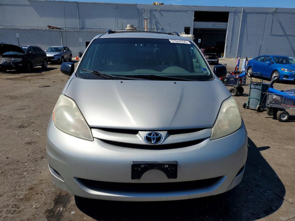 2006 Toyota Sienna VIN 5TDZA23C26S573994 COPART salvage auction — REAR END, VA - CERT OF TITLE - SALVAGE, sold $1,300 on 2026-07-08 (photo 5)