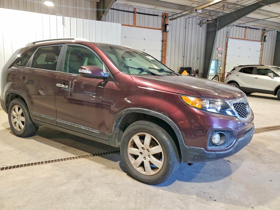 2011 Kia Sorento VIN 5XYKT4A13BG117969 COPART salvage auction — MECHANICAL, MT - CERTIFICATE OF TITLE, sold $625 on 2026-07-29 (photo 4)