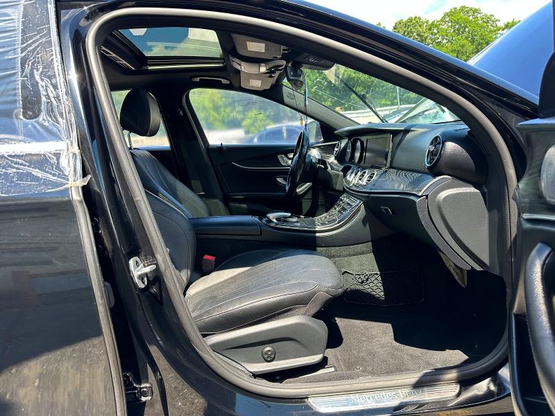 2019 Mercedes-benz E-klasse VIN WDDZF4KB5KA511475 COPART salvage auction — MINOR DENT/SCRATCHES, Va - Certificate Of Title, sold $13,700 on 2026-07-29 (photo 5)