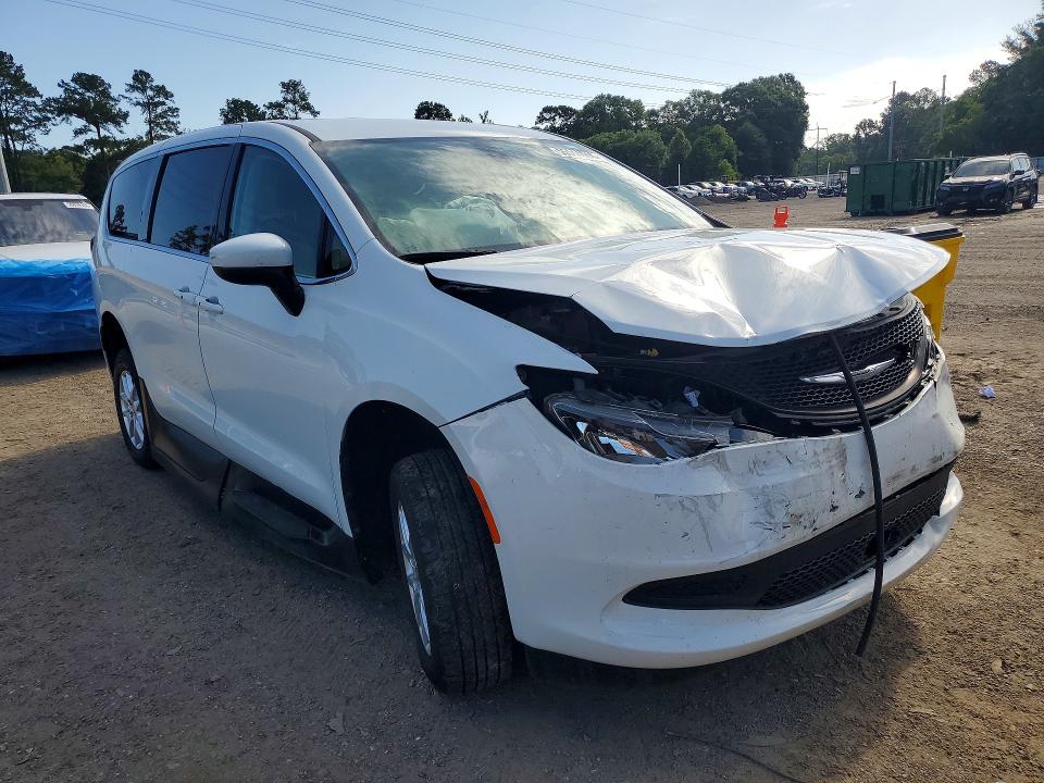 2022 Chrysler Voyager VIN 2C4RC1CG8NR186655 COPART salvage auction — FRONT END, MS - CERT OF TITLE-SALVAGED, sold $7,900 on 2026-07-17 (photo 4)