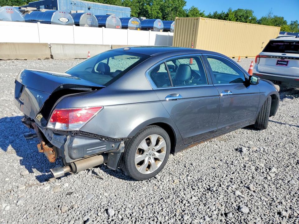 2009 Honda Accord VIN 1HGCP36819A045738 COPART salvage auction — REAR END, OH - CERT OF TITLE-SALVAGE, sold $275 on 2026-07-02 (photo 3)