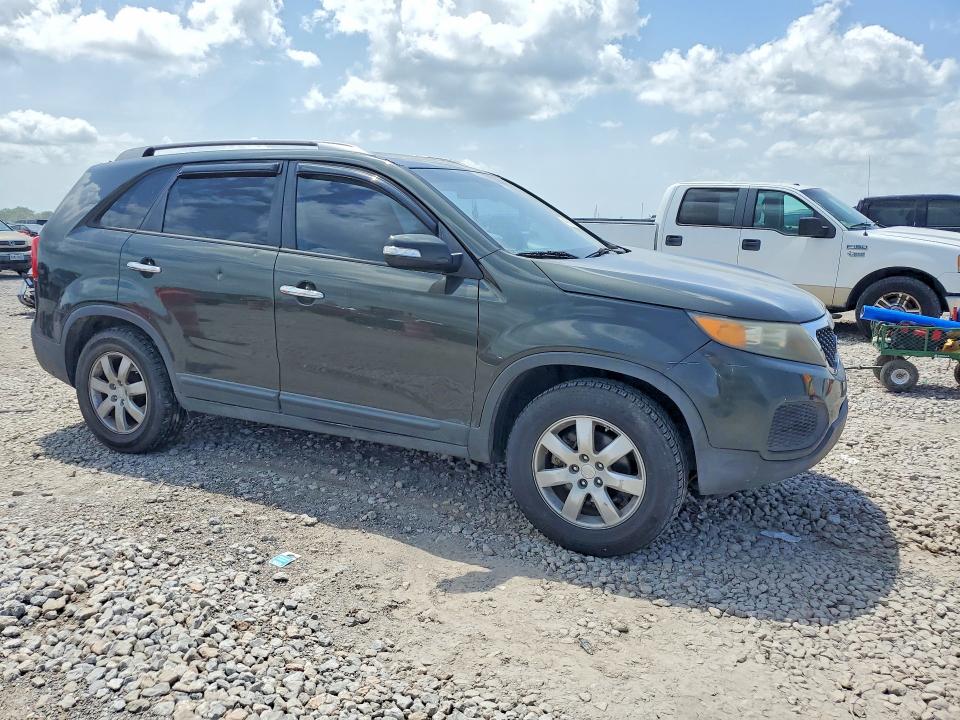 2011 Kia Sorento VIN 5XYKT4A25BG158385 COPART salvage auction — SIDE, Tx - Salvage Vehicle Title, sold $1,750 on 2026-07-30 (photo 4)