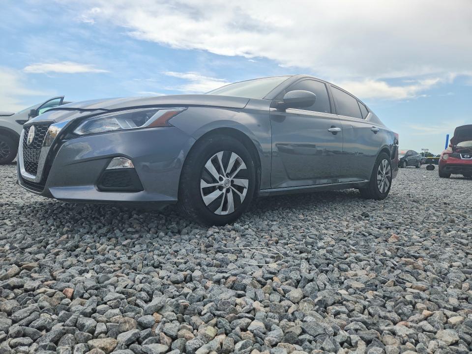 2020 Nissan Altima VIN 1N4BL4BV5LC127450 COPART salvage auction — REAR END, Fl - Certificate Of Title, sold $2,750 on 2026-07-22 (photo 1)