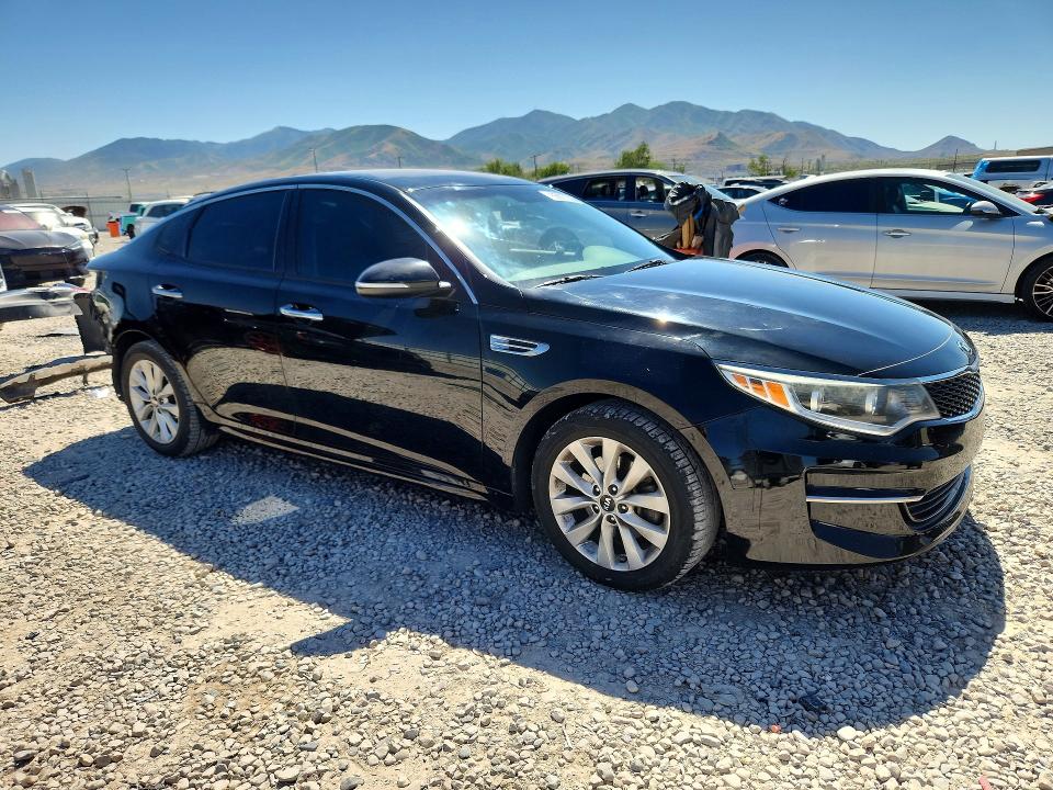 2017 Kia Optima VIN 5XXGU4L33HG173666 COPART salvage auction — REAR END, Ut - Salvage Certificate, sold $2,050 on 2026-07-28 (photo 4)
