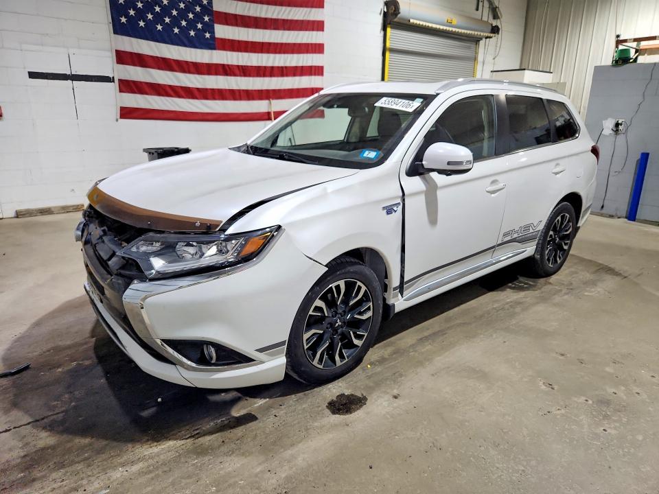 2018 Mitsubishi Outlander VIN JA4J24A59JZ032114 COPART salvage auction — FRONT END, NH - CERT OF TITLE-SALVAGE, sold $100 on 2026-07-30 (photo 1)
