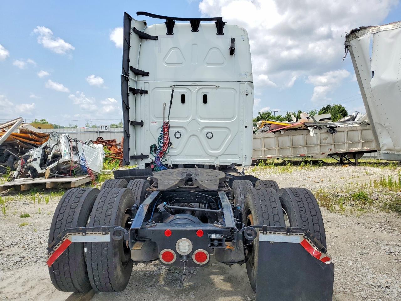 2025 Freightliner Cascadia 126 VIN 1FUJHHFG8SLVR2032 COPART salvage auction — Front End, IN - CERTIFICATE OF TITLE (P), sold $32,750 on 2026-07-07 (photo 6)
