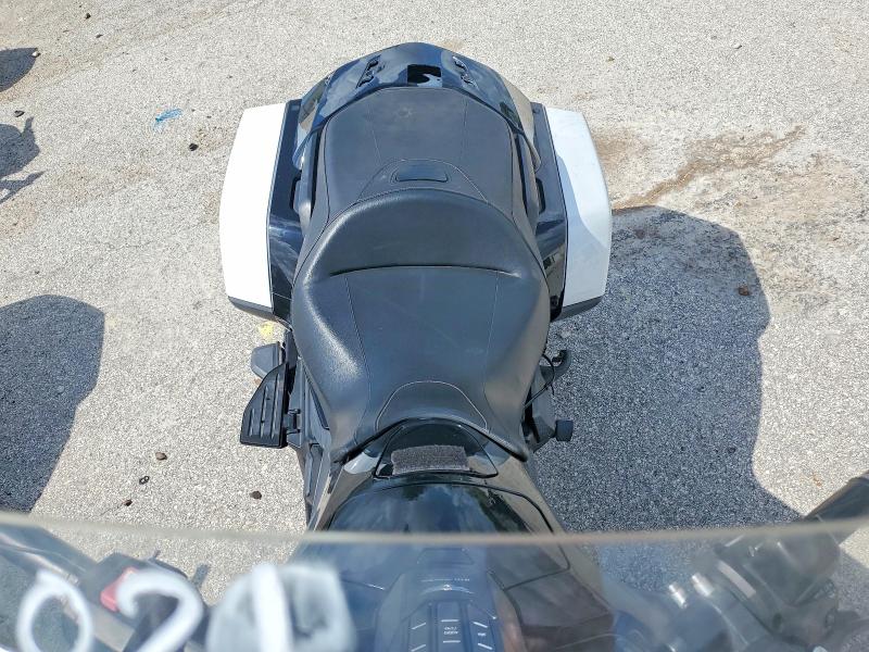 2021 Honda Gl1800c VIN JH2SC7915MK300249 COPART salvage auction — MINOR DENT/SCRATCHES, Tx - Certificate Of Title, sold $8,200 on 2026-07-02 (photo 5)
