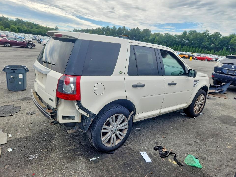 2010 Land rover Lr2 VIN SALFR2BN4AH209628 COPART salvage auction — REAR END, RI - SALVAGE CERTIFICATE OF TITLE, sold $450 on 2026-07-16 (photo 3)