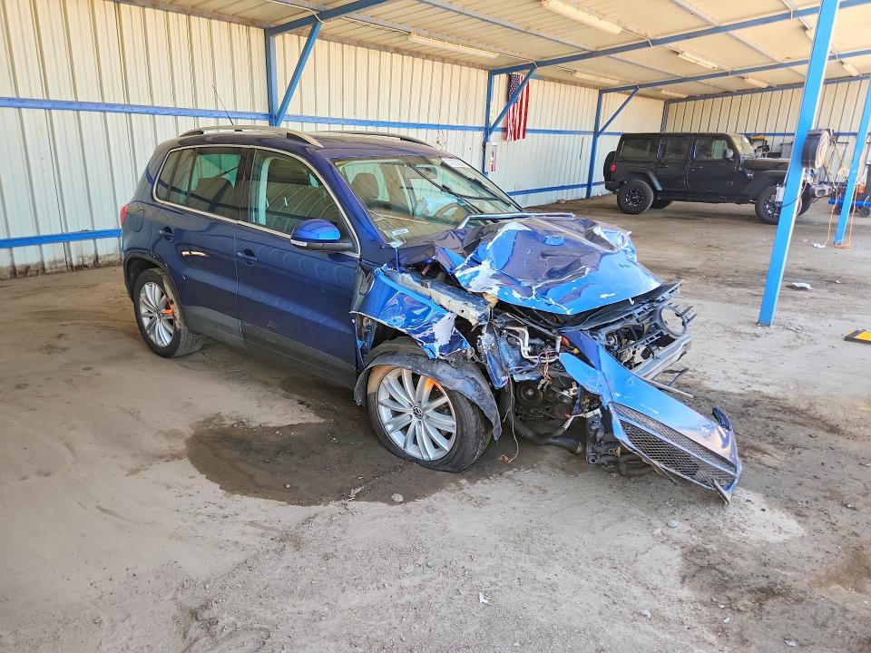 2009 Volkswagen Atlas VIN WVGBV75N69W527702 COPART salvage auction — FRONT END, CO - SALVAGE TITLE, sold $275 on 2026-08-03 (photo 4)