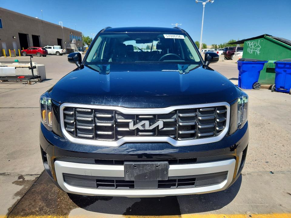 2024 Kia Telluride VIN 5XYP6DGCXRG518872 COPART salvage auction — SIDE, Co - Salvage Title, sold $8,000 on 2026-08-03 (photo 5)