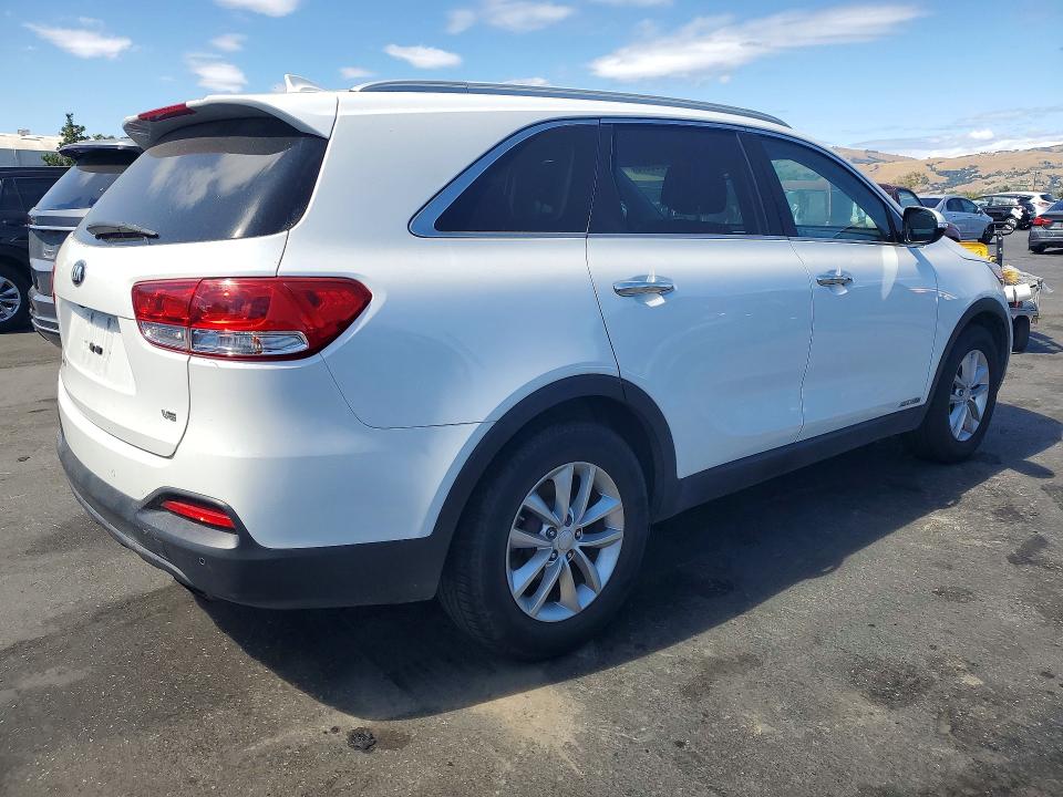 2017 Kia Sorento VIN 5XYPGDA50HG227416 COPART salvage auction — MECHANICAL, Tx - Dis/Dlr/Exp Only Clean Title, sold $1,750 on 2026-07-28 (photo 3)