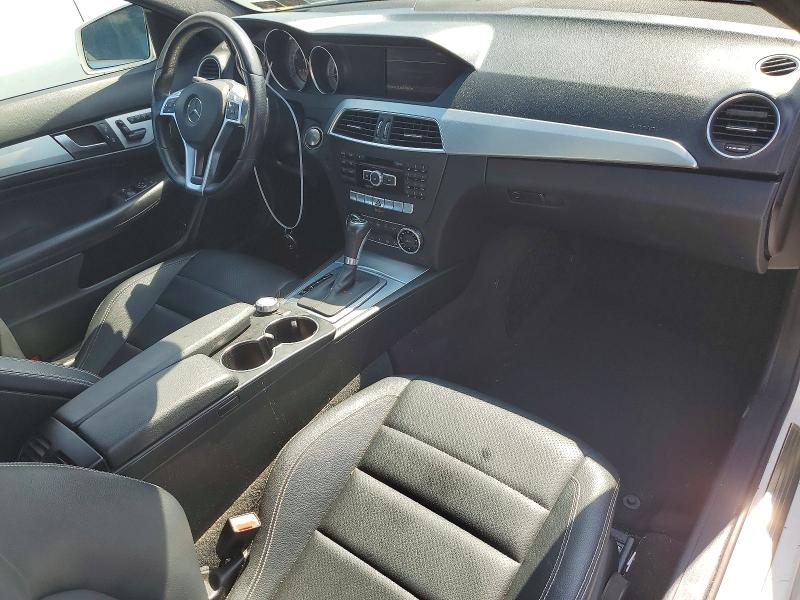2012 Mercedes-benz C class VIN WDDGJ4HB4CF856501 COPART salvage auction — NORMAL WEAR, In - Certificate Of Title, sold $1,050 on 2026-08-04 (photo 8)