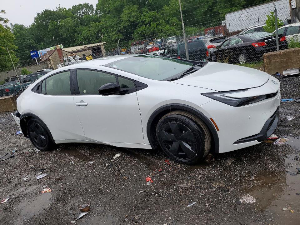 2019 Toyota Prius VIN JTDACAAU4T3076715 COPART salvage auction — REAR END, Fl - Cert Of Title Slvg Rebuildable, sold $14,500 on 2026-07-30 (photo 4)