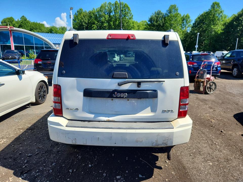2008 Jeep Liberty VIN 1J8GN28K68W197999 COPART salvage auction — SIDE, MA - CERT OF TITLE-SALVAGE, sold $475 on 2026-07-02 (photo 6)
