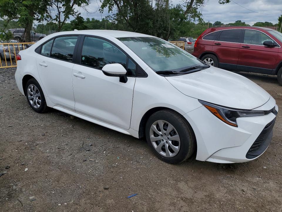 2025 Toyota VIN 5YFB4MDE4SP266494 COPART salvage auction — SIDE, Fl - Certificate Of Destruction, sold $11,500 on 2026-07-14 (photo 4)