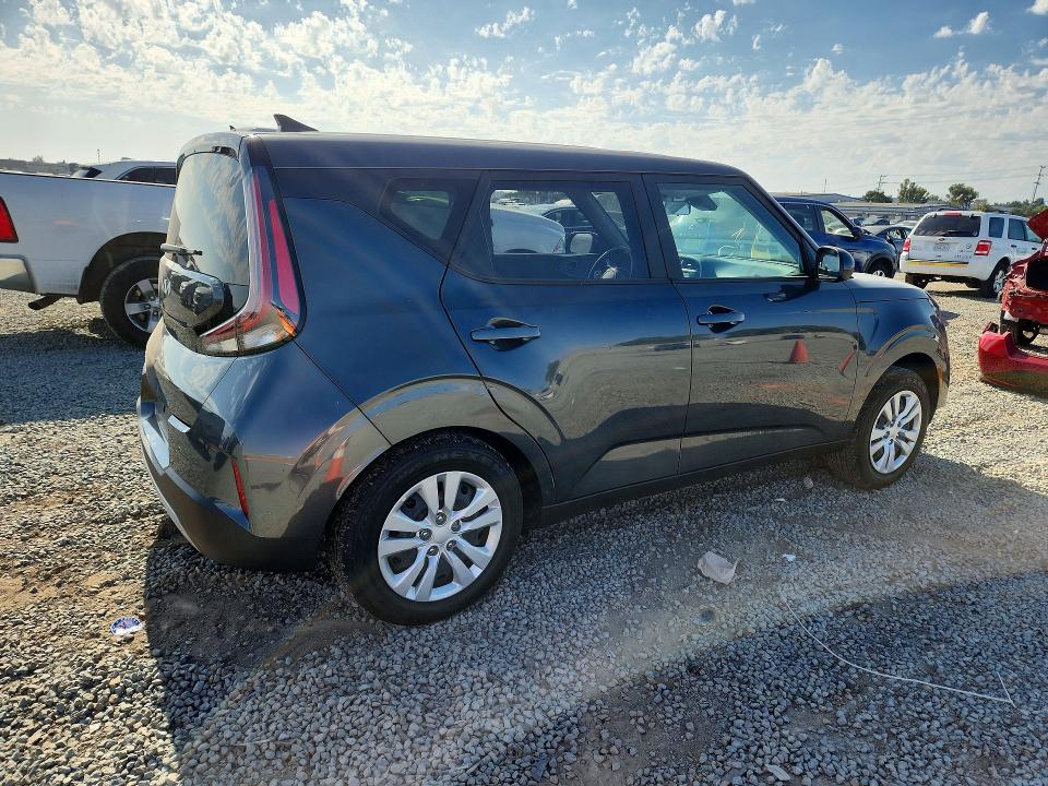 2025 Kia Soul VIN KNDJ23AU4S7958568 COPART salvage auction — REAR END, Ca - Salvage Certificate, sold $250 on 2026-07-28 (photo 3)