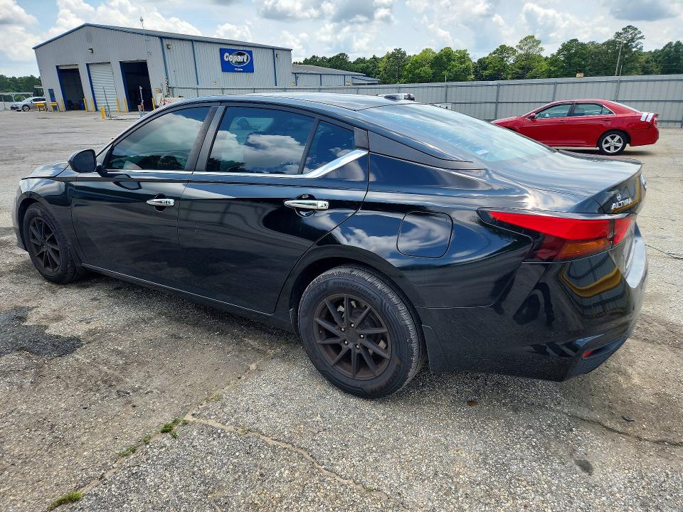 2019 Nissan Altima VIN 1N4BL4BV4KC115160 COPART salvage auction — MINOR DENT/SCRATCHES, FL - CERTIFICATE OF TITLE, sold $4,350 on 2026-07-28 (photo 2)