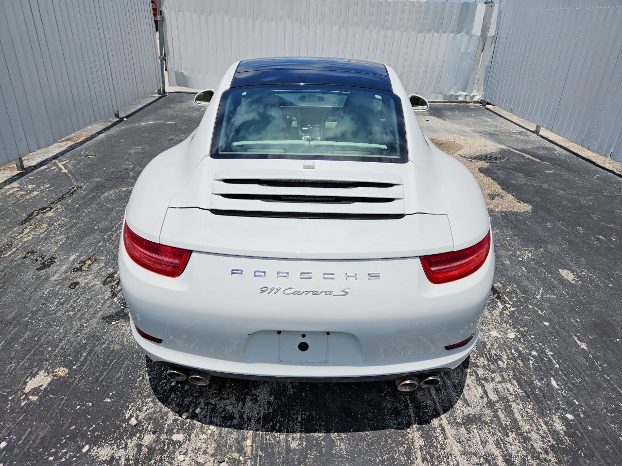 2013 Porsche 911 VIN WP0AB2A98DS123143 COPART salvage auction — Water/Flood, TN - NON-REPAIRABLE CERTIFICATE, sold $19,300 on 2024-11-20 (photo 6)