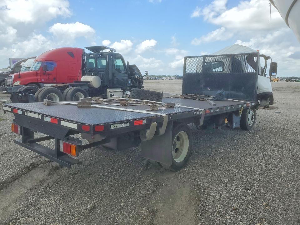 2023 Isuzu VIN JALC4W165P7K00766 COPART salvage auction — FRONT END, Tx - Salvage Vehicle Title, sold $2,800 on 2026-07-27 (photo 3)