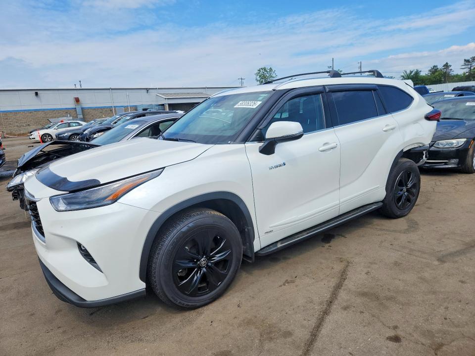 2021 Toyota Highlander hybrid VIN 5TDGBRCH5MS526223 — COPART salvage auction photo
