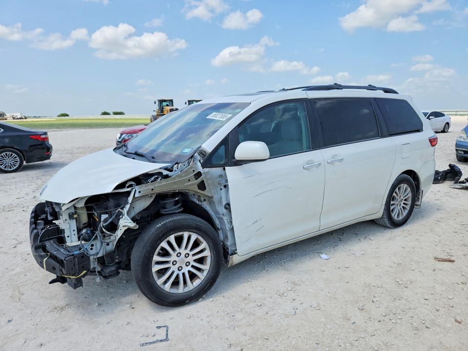 2015 Toyota Sienna VIN 5TDYK3DC7FS671710 COPART salvage auction — FRONT END, Tx - Salvage Vehicle Title, sold $125 on 2026-07-23 (photo 1)