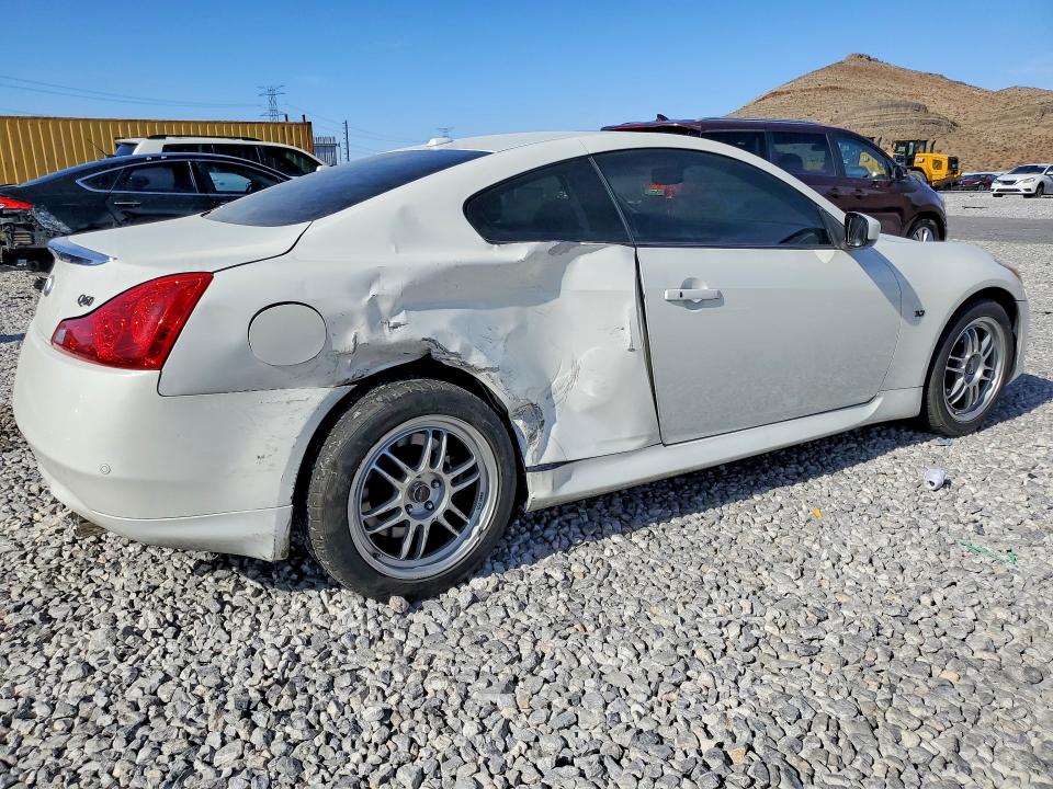 2014 Infiniti VIN JN1CV6EK0EM111890 COPART salvage auction — REAR END, NV - SALVAGE TITLE, sold $3,350 on 2026-07-22 (photo 3)