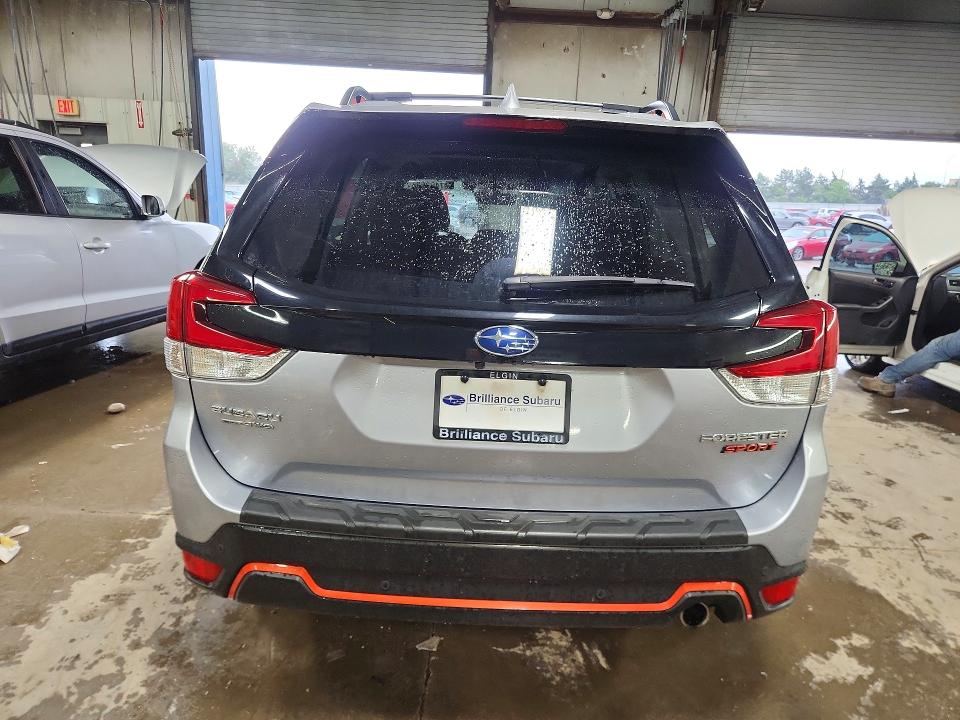 2020 Subaru VIN JF2SKARC5LH413724 COPART salvage auction — WATER/FLOOD, Il - Salvage Cert-Flood, sold $8,400 on 2026-07-14 (photo 6)
