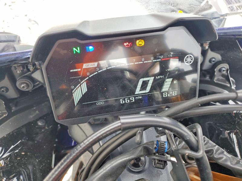 2025 Yamaha Yzf VIN JYARM38E6SA019903 COPART salvage auction — SIDE, OH - CERT OF TITLE-SALVAGE, sold $1,300 on 2026-07-30 (photo 6)
