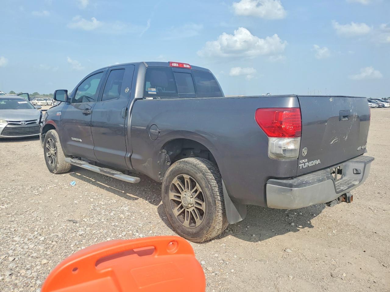 2013 Toyota Tundra VIN 5TFUW5F11DX292784 COPART salvage auction — Front End, TX - SALVAGE VEHICLE TITLE, sold $5,600 on 2026-07-09 (photo 2)