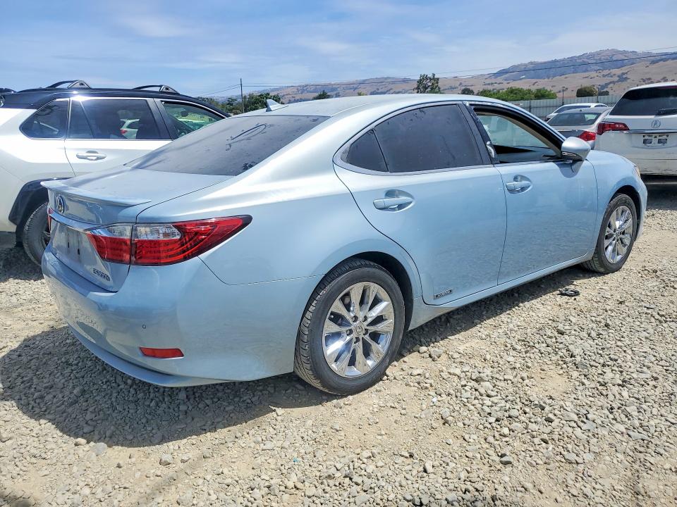 2013 Lexus ES VIN JTHBW1GG7D2014275 COPART salvage auction — MECHANICAL, Ca - Salvage Certificate, sold $2,550 on 2026-07-07 (photo 3)
