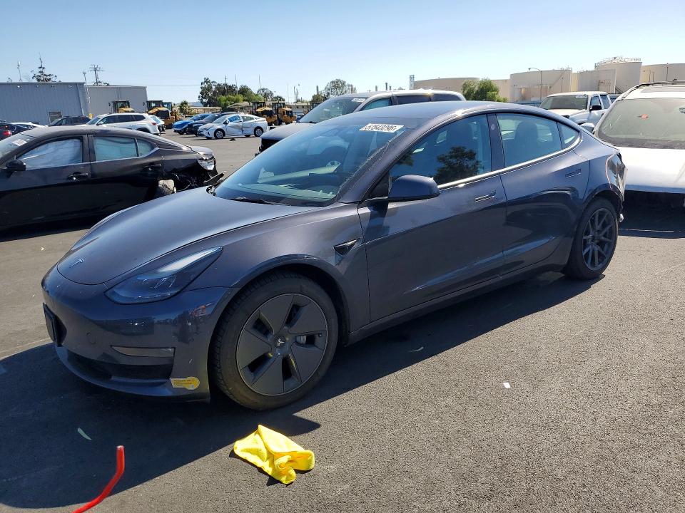 2022 Tesla Model 3 VIN 5YJ3E1EB9NF208109 COPART salvage auction — REAR END, Ca - Salvage Certificate, sold $10,100 on 2026-07-27 (photo 1)