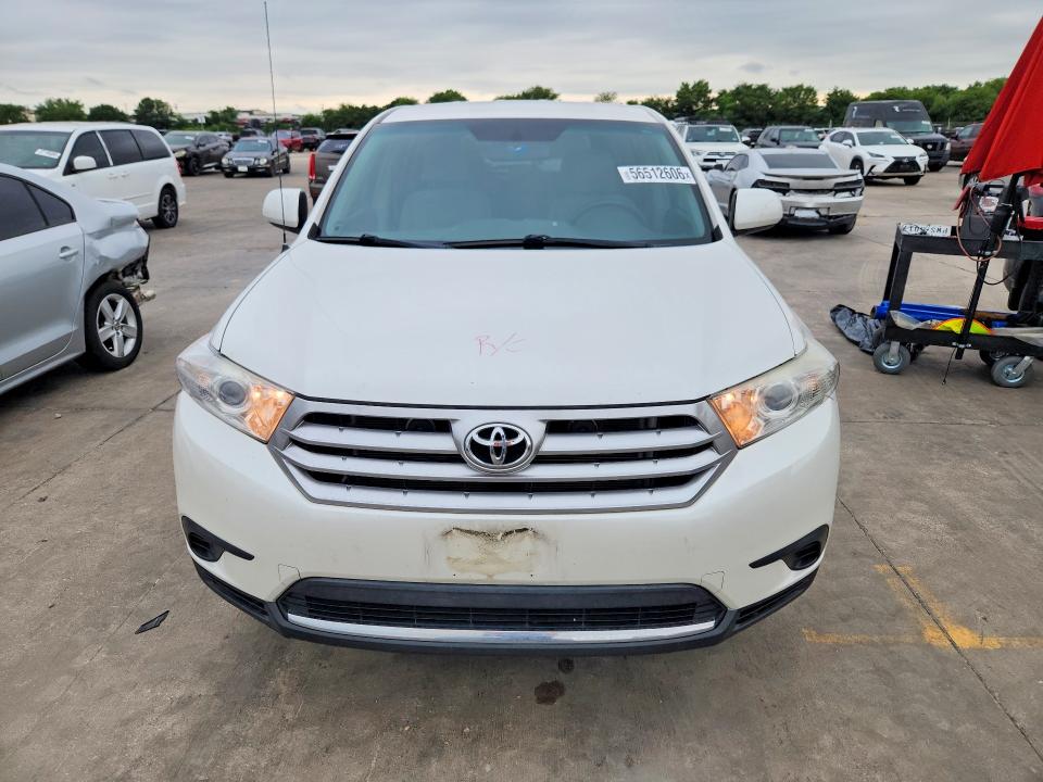 2011 Toyota Highlander VIN 5TDZA3EH6BS007796 COPART salvage auction — SIDE, TX - SALVAGE VEHICLE TITLE, sold $4,300 on 2026-07-23 (photo 5)