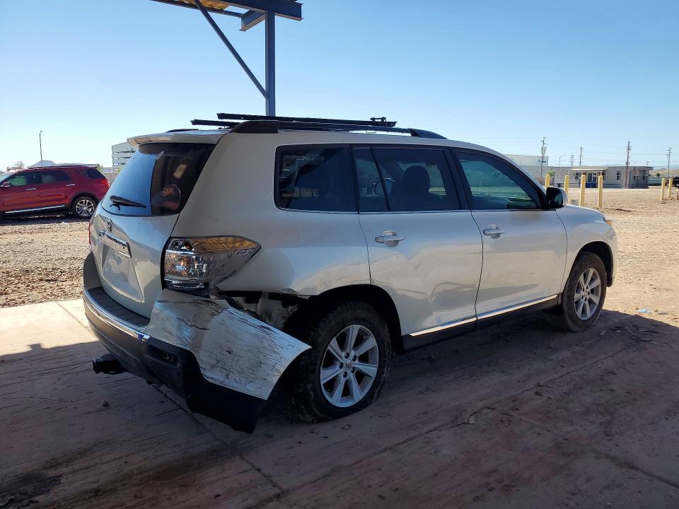 2013 Toyota Highlander VIN 5TDZK3EH9DS128855 COPART salvage auction — REAR END, Az - Cert Of Title - Salvage, sold $1,200 on 2026-07-28 (photo 3)