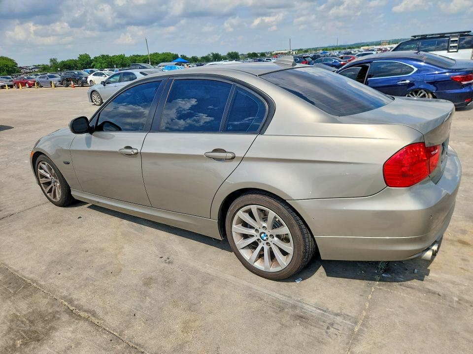 2011 BMW 3er VIN WBAPH7G51BNM58375 COPART salvage auction — REAR END, Tx - Salvage Vehicle Title, sold $1,200 on 2026-07-30 (photo 2)