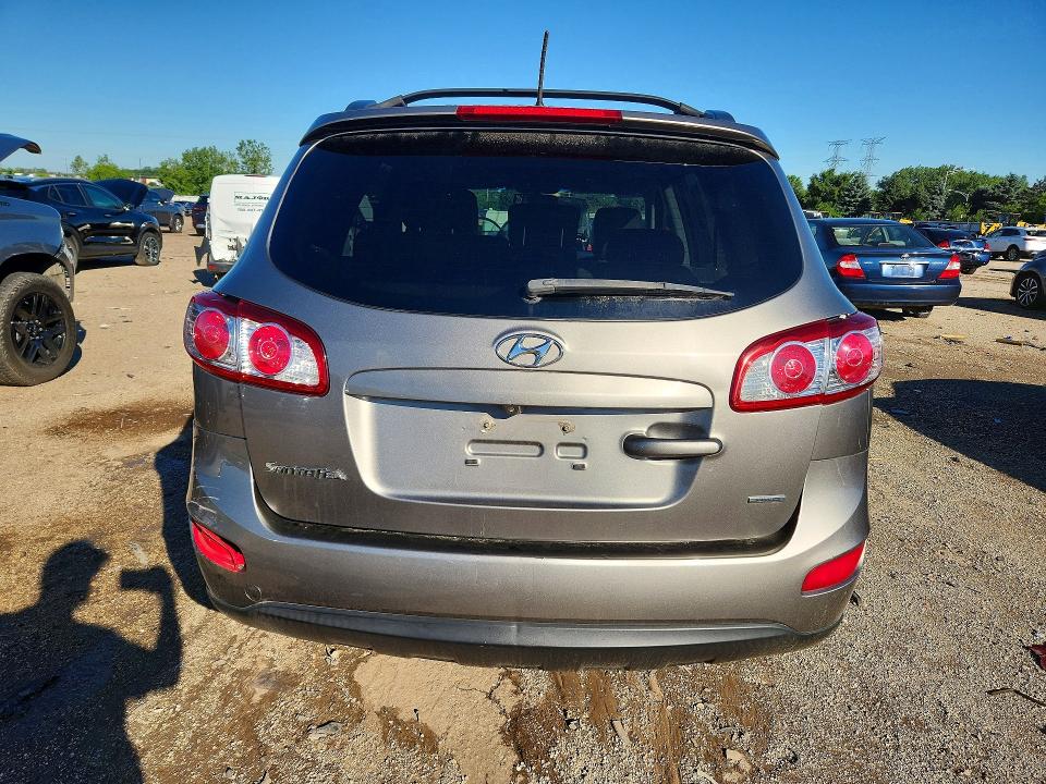 2012 Hyundai Santa fe VIN 5XYZHDAG5CG104260 COPART salvage auction — REAR END, IL - SALVAGE CERTIFICATE, sold $1,700 on 2026-07-28 (photo 6)
