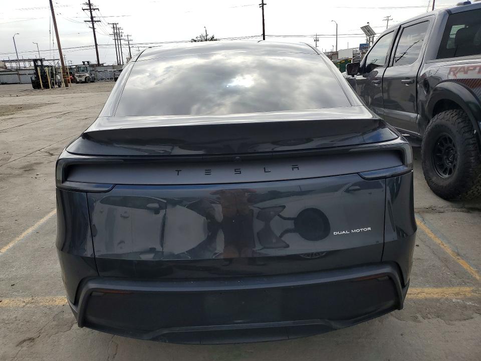 2026 Tesla Model y VIN 7SAYGDEE9TF343067 COPART salvage auction — FRONT END, Nv - Dis/Dlr/Exp Only Salvage Title, sold $23,100 on 2026-07-29 (photo 6)