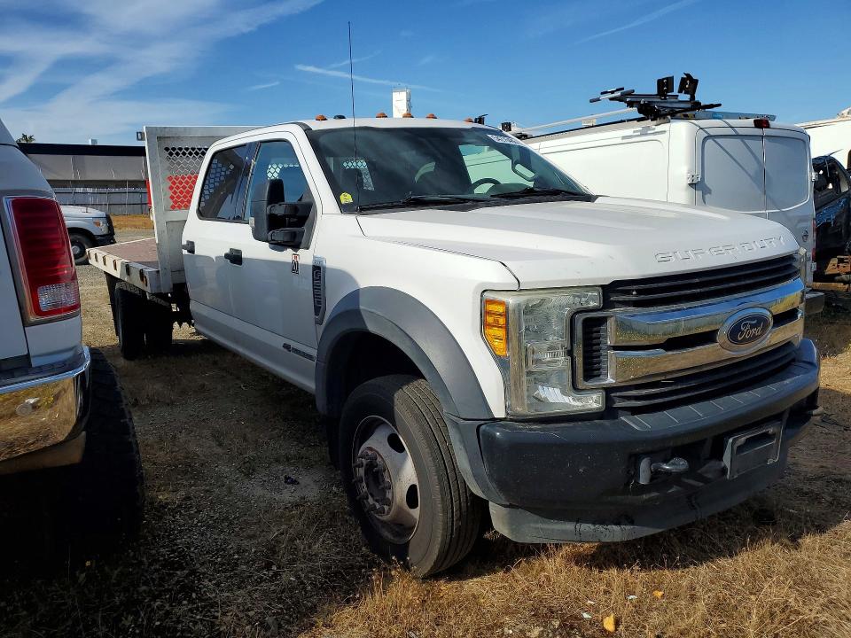 2017 Ford F550 VIN 1FD0W5HTXHEB48645 COPART salvage auction — FRAME DAMAGE, Ca - Salvage Certificate, sold $10,600 on 2026-07-08 (photo 4)