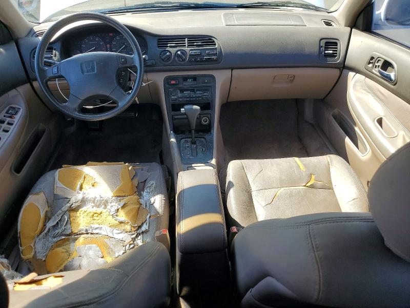 1996 Honda Accord VIN 1HGCD5633TA301488 COPART salvage auction — MINOR DENT/SCRATCHES, CA - DIS/DLR/EXP ONLY CLEAN TITLE, sold $375 on 2026-07-08 (photo 8)