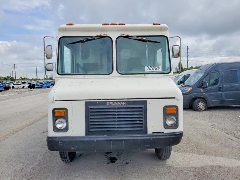1993 Chevrolet P30 VIN 1GBKP32K4P3324120 COPART salvage auction — MECHANICAL, Fl - Certificate Of Title, sold $10 on 2026-07-08 (photo 5)
