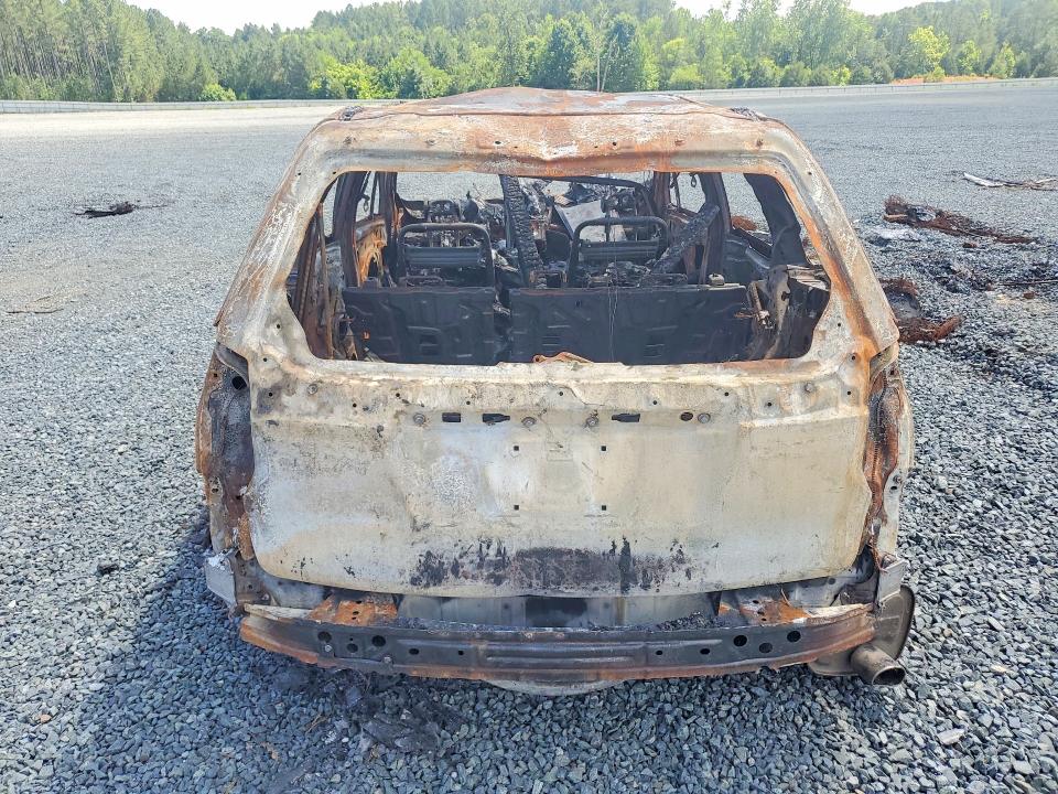 2018 Subaru Forester VIN JF2SJARC8JH594060 COPART salvage auction — BURN, NC - SALVAGE CERTIFICATE OF TITLE, sold $175 on 2026-07-30 (photo 6)