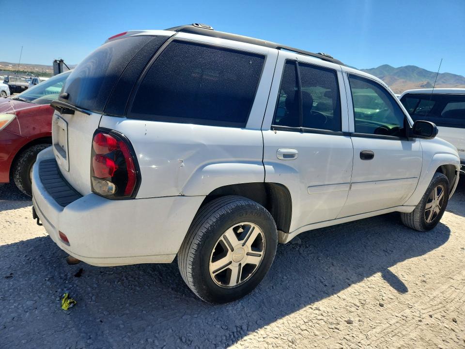 2008 Chevrolet Trailblazer VIN 1GNDS13S882133465 COPART salvage auction — MECHANICAL, Ut - Certificate Of Title, sold $150 on 2026-07-02 (photo 3)