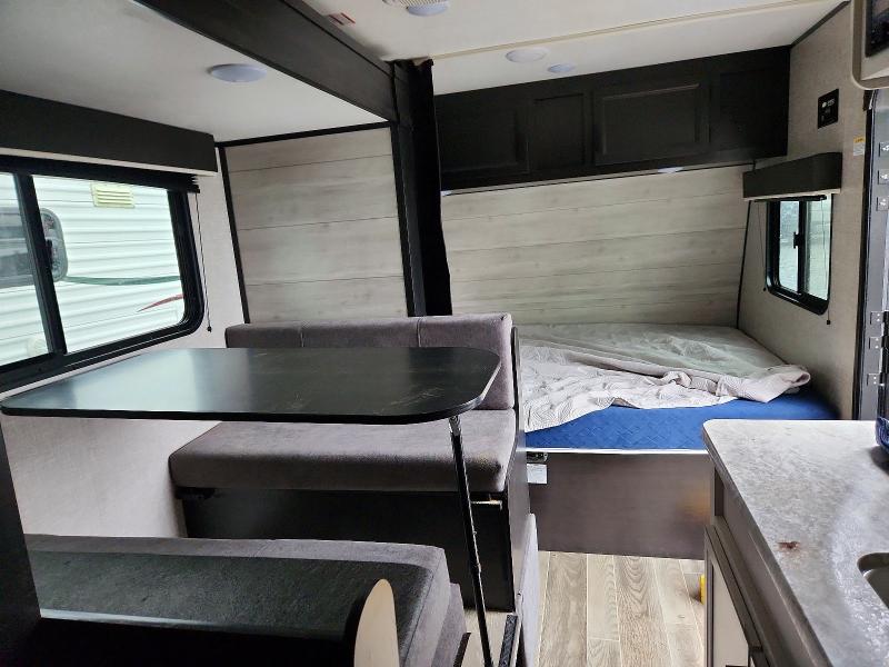 2022 Jayco jay Jay flight VIN 1UJBJ0AJ2N17B0138 COPART salvage auction — WATER/FLOOD, GA - CERT OF TITLE-SALVAGE, sold $6,200 on 2026-07-23 (photo 5)