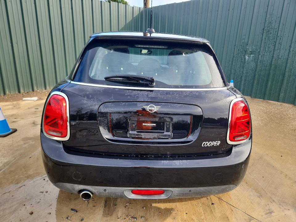 2020 Mini Cooper VIN WMWXU7C0XL2M31913 COPART salvage auction — FRONT END, GA - CERTIFICATE OF TITLE, sold $1,200 on 2026-07-23 (photo 6)