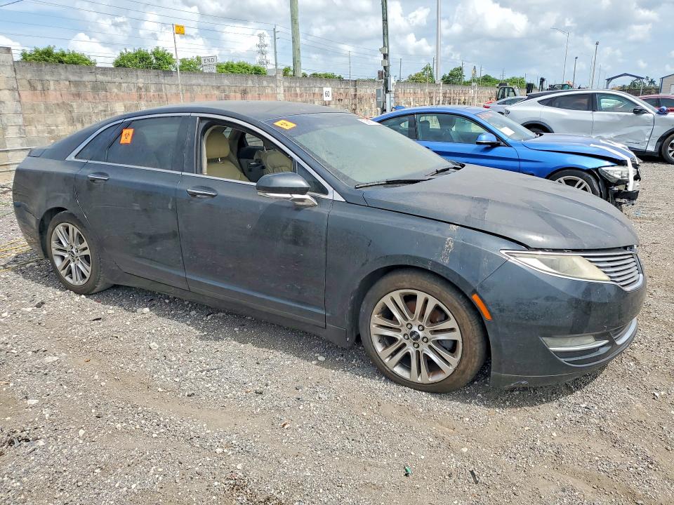 2014 Lincoln Mkz VIN 3LN6L2G99ER833204 COPART salvage auction — MINOR DENT/SCRATCHES, Fl - Certificate Of Title, sold $250 on 2026-07-23 (photo 4)