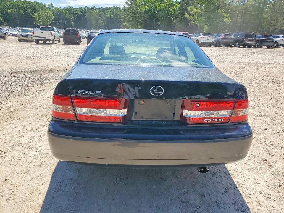 2001 Lexus ES VIN JT8BF28G710330979 COPART salvage auction — SIDE, Nc - Salvage Certificate Of Title, sold $250 on 2026-07-17 (photo 6)